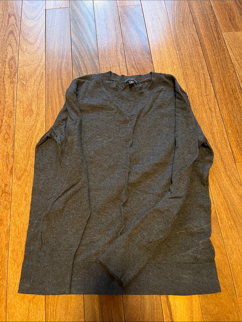 Banana Republic Long Sleeve Crew Neck Sweater - Charcoal